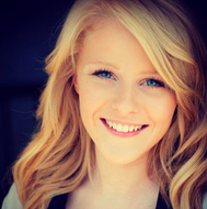Hollie live on Stageit