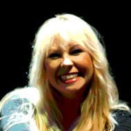 Steve Rietta Singer Rietta Austin is on StageIt